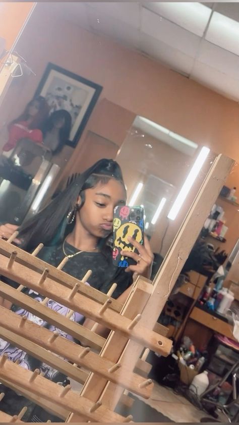 jayah pic . Jayah Bailey, Bedroom Y2k, Clown Photos, Clown Pics, Recipes Using Bananas, Cute Relationship, Relationship Pics, Squad Pictures, Celebrity Selfies