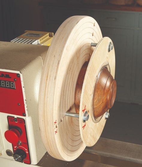 Fun Woodworking Projects, Wood Lathe Chuck, Woodturning Ideas, Wood Turned Bowls, Turning Wood, Lathe Chuck, Woodturning Tools, Bowl Turning, Wood Turning Lathe