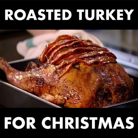 Gordon Ramsay Turkey, Garlic Turkey, Gordon Ramsay Dishes, Christmas Turkey Recipes, Gordon Ramsey Recipes, Turkey Now, Gordon Ramsay Recipe, Chef Gordon, Garlic Puree