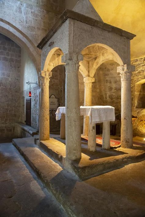 Greek Altar, Ancient Altar, Catholic Architecture, Italy Editorial, Roman Church, Gallery Interior, Art Gallery Interior, Books Art, January 2023