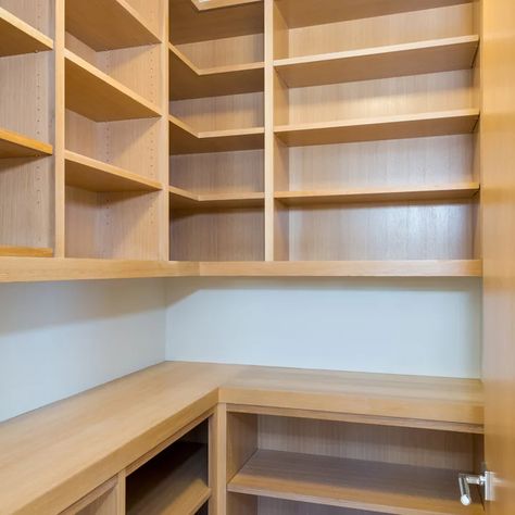 Walk In Pantry L Shape, Pantry L Shape, L Shaped Kitchen Pantry, L Shaped Walk In Pantry, L Shaped Pantry Ideas, L Shape Pantry Design, L Shape Pantry Ideas, Small L Shaped Pantry, L Shaped Pantry Organization