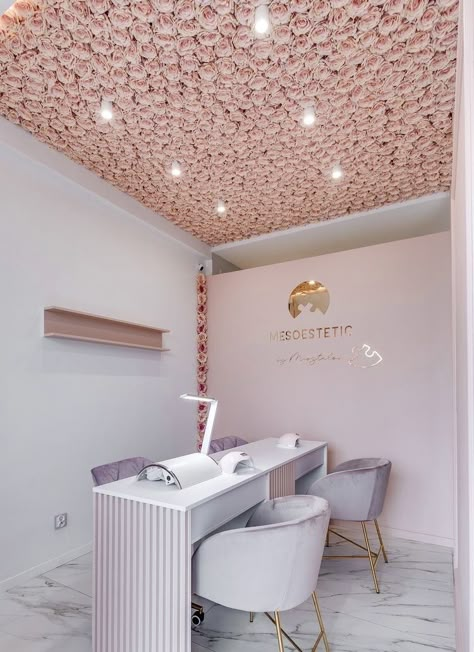 Nail Salon Interior Design, Nail Salon Ideas, Nail Salon Interior, Beauty Room Salon, Esthetician Room Decor, Spa Room Decor, Esthetics Room, Spa Interior Design, Salon Suites Decor