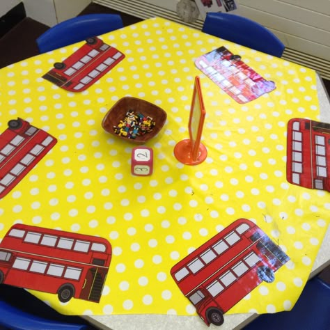 Adding people onto the bus! Transport Eyfs, Reception Maths, Maths Eyfs, Eyfs Maths, Early Years Maths, Numeracy Activities, Eyfs Ideas, Eyfs Classroom, Maths Area