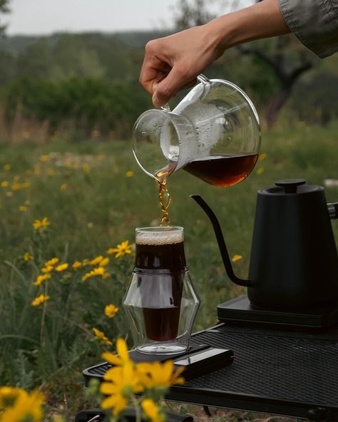 Chilling outside with coffee while soaking in all the spring vibes. ☕🌼 Make sure to follow @chaseprettyplaces for more content like this. DM to collaborate. 🤝 . . . #spring #simplepleasures #slowmoments #coffeeadventure #coffeepeople #outdoorcoffee #slowliving #coffeeoutdoors #coffeemoments #coffeebrewing #coffeeculture #slowmoments #outdoorbarista #outdooraesthetic #goodvibes #campinglife #cinematic #moodygrams #campcoffee #coffeebrewing #productphotography #coffeephotography #goodvibesonly Outdoor Coffee Photography, Outdoor Aesthetic, Camping Coffee, Coffee Culture, Coffee Photography, Spring Vibes, Slow Living, Simple Pleasures, Summer Photography