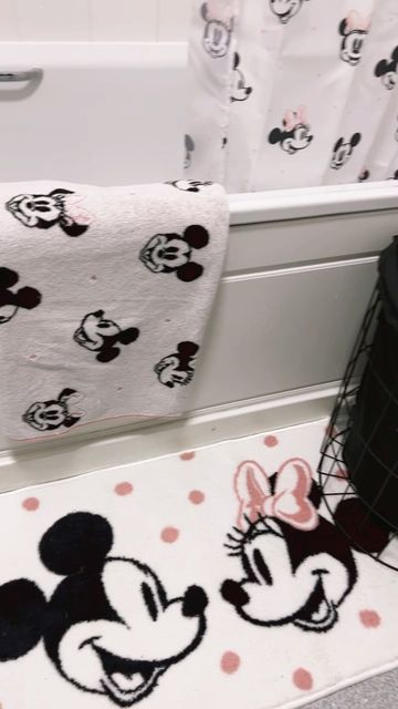 Minnie Mouse Bathroom Decor, Minnie Mouse Bathroom, Dorm Planning, Disney Bathroom, Primark Home, Disney Lifestyle, Minnie Mouse Pictures, Mouse Pictures, Mickey Love