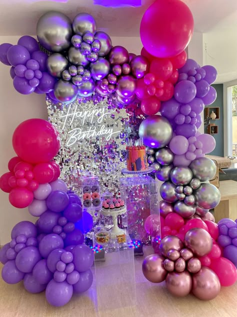 Pink Purple Silver Balloon Garland, Shimmer Birthday Party Ideas, Purple Pink And Silver Birthday Party, Pink Purple Silver Party, Glam Party Ideas For Women, Pink And Purple Disco Party, 19th Birthday Decoration Ideas At Home, Purple And Silver Disco Party, Bratz Balloon Garland