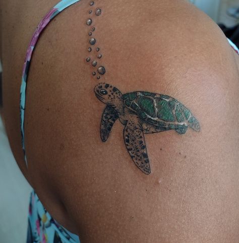 Tiny Tattoos For Women, Seahorse Tattoo, Turtle Tattoo Designs, Arm Art, Turtle Tattoo, Tattoo Placement, Couple Tattoos, Trendy Tattoos, Body Tattoos