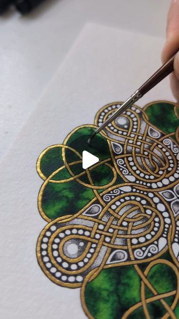 Draw Sacred Geometry, How To Draw Sacred Geometry, Sacred Geometry Art Mandalas, Mandala Sacred Geometry, C Art, Sacred Geometry Patterns, Gold Mandala, Sacred Geometry Art, Geometry Pattern