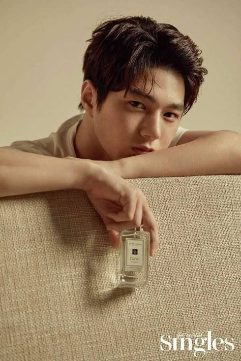 L Complements Jo Malone Fragrances in August 2018 Singles Spread - A Koala's Playground Perfume Photoshoot Men, Mcm Perfume, Jo Malone Fragrance, Angel's Last Mission, L Infinite, Fragrance Photography, Kim Myungsoo, Nam Woo Hyun, Kim Myung Soo