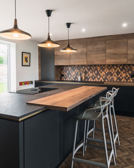 ✨ Elevate your kitchen with the timeless sophistication of a Black and Havana oak German kitchen in Aston, Sheffield. 🖤✨ Featuring sleek design and high-quality craftsmanship, this combination brings a touch of elegance to your home. ✨ #KitchenGoals #GermanDesign #SheffieldLiving 🏡✨ Quooker Tap, German Kitchen Design, German Kitchens, Kitchen Design Black, Square Kitchen, German Kitchen, Kitchen Interior Design Modern, Luxury Kitchen Design, German Design