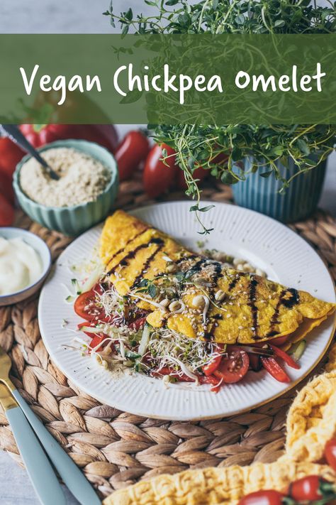 Vegan Omelet? Yes, please! This Chickpea Omelet with delicious organic non-fortified nutritional yeast could even make Gordon Ramsey himself fall in love with you! Our nutritional yeast is non-fortified, which means we have not added any synthetic vitamins that are not naturally occurring in nutritional yeast. Nutritional yeast supports the immune system and reduces inflammation. Our organic nutritional yeast flakes are also a great plant-based source of protein. Plant Based Eggs, Vegan Omelette, Egg Omelette, Easy Vegan Lunch, Egg Omelet, Vegan Pantry, Vegan Summer Recipes, Vegan Egg, Healthy Vegan Breakfast