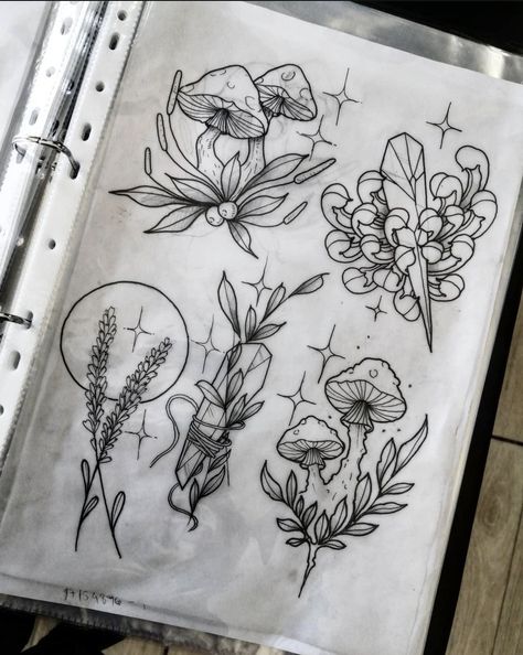 Herbalism Tattoo Ideas, Witch Mushroom Tattoo, Simple Walk In Tattoos, Portfolio Design Tattoo, Mushroom Tattoo Drawing, Tattoo Flash Inspiration, Small Neotraditional Tattoo Design, Tattoo Flash Neotrad, Neotraditional Tattoo Design Sketch