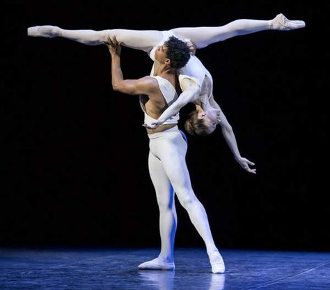 Partner Lifts, Ballet Lifts, Carlos Acosta, Paige Hyland, Brooke Hyland, Dancer Lifestyle, Ballet Images, Male Ballet Dancers, Alvin Ailey