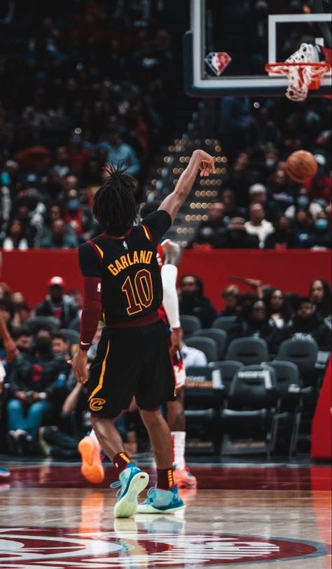 Basketball Coldest Photos, Nba Coldest Photo, Darius Garland Wallpaper, Cleveland Cavaliers Wallpapers, Cavs Wallpaper, Cavaliers Wallpaper, Coldest Photos, Basketball Pics, Darius Garland