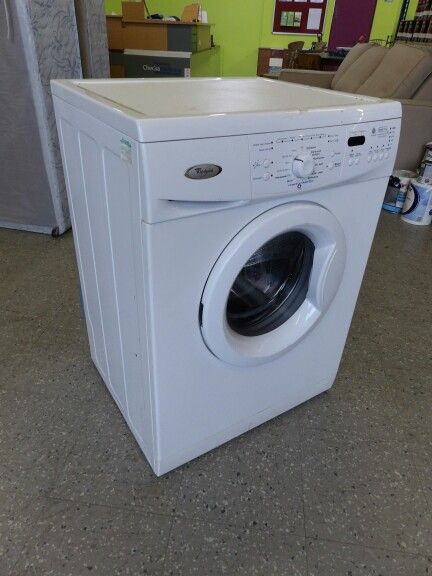 Whirlpool washing machine, measurememts are H-83cm W-59.5cm D-51cm ------------------- £80 (pc982) Jobu Tupaki, Whirlpool Washing Machine, Portable Washing Machine, Sell Items, Laundry Machine, Washing Machine, Pakistan, Home Appliances, Quick Saves