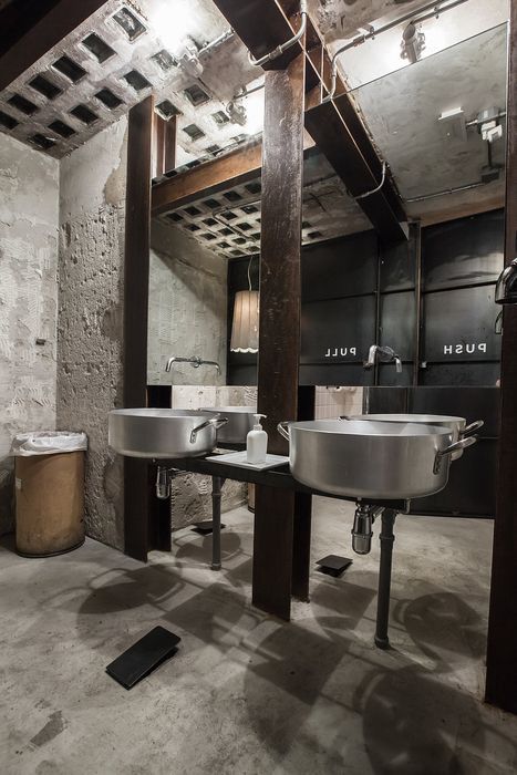 Europe Restaurant, Ideas For Small Bathroom, Shower Design Ideas, Industrial Bathroom Decor, Industrial Toilets, Industrial Loft Design, Toilette Design, Restaurant Bathroom, Wc Design