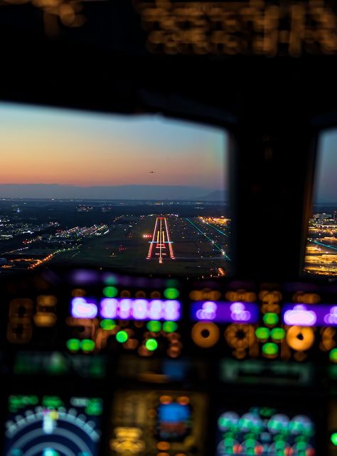 Stop Dreaming. Start Flying Plane Photography, Airplane Wallpaper, Airplane Photography, Passenger Aircraft, Air Traffic Control, Jet Plane, Aviation Art, Flight Deck, Air Travel