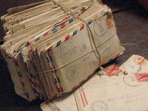 Letters To Santa, Old Letters, To My Husband, Handwritten Letters, People Online, Old Love, Vintage Lettering, Writing Styles, Happy Mail