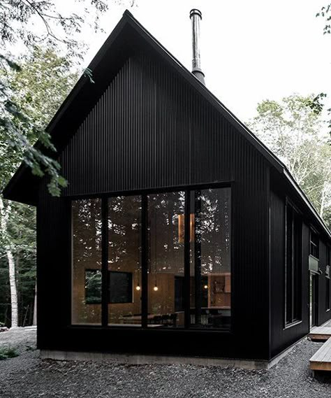 Happy Architecture, Chalet Modern, Cabin Forest, Corrugated Metal Siding, Nordic Architecture, Black Cottage, Black Cabin, Black Houses, Metal Siding