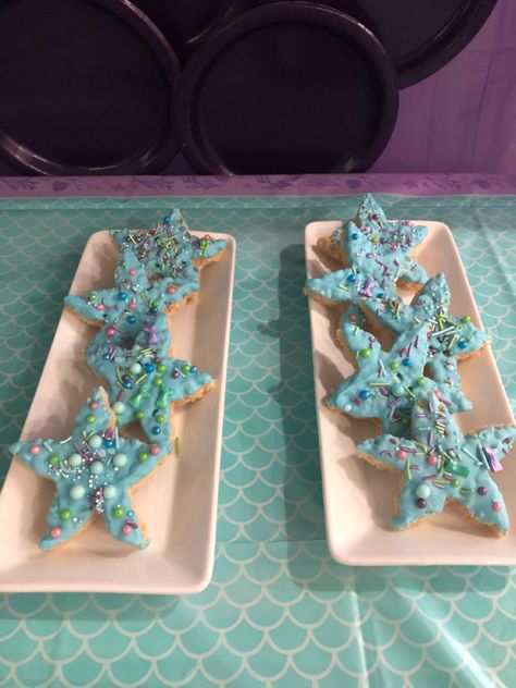 Star Rice Crispy Treats, Under The Sea Rice Crispy Treats, Ocean Rice Krispie Treats, Starfish Rice Krispie Treats, Star Fish From Nemo, Fish Rice, Star Fish, Rice Krispie Treats, Rice Krispie