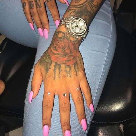 pinterest | infinitixk ✨ Shiny Nails Designs, Nails Tattoo, Hand Piercing, Hand Tats, Top Nails, Hand Tattoos For Women, Dope Tattoos For Women, Stylist Tattoos, Dermal Piercing