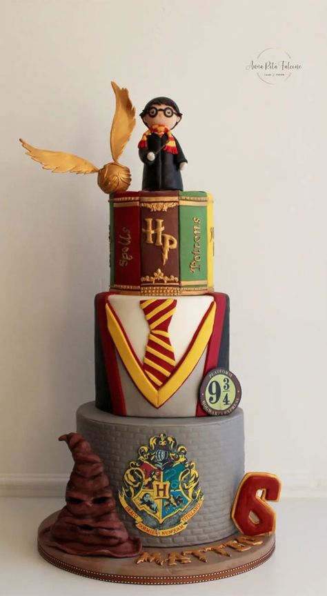 harry potter cake, harry potter birthday cakes, harry potter cake ideas, birthday cake ideas, cake ideas Hogwarts Cake, Harry Potter Cake Topper, Tort Harry Potter, Hogwarts Birthday, Harry Potter Theme Cake, Harry Potter Desserts, Gateau Harry Potter, Cake Topper Ideas, Harry Potter Cupcakes