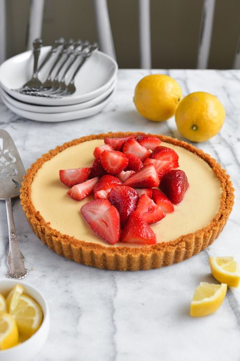 Easiest Dessert, Macerated Strawberries, Lemon Dessert Recipes, Lemon Filling, Strawberry Lemon, Perfect Pies, Lemon Tart, Lemon Desserts, Baking Sweets