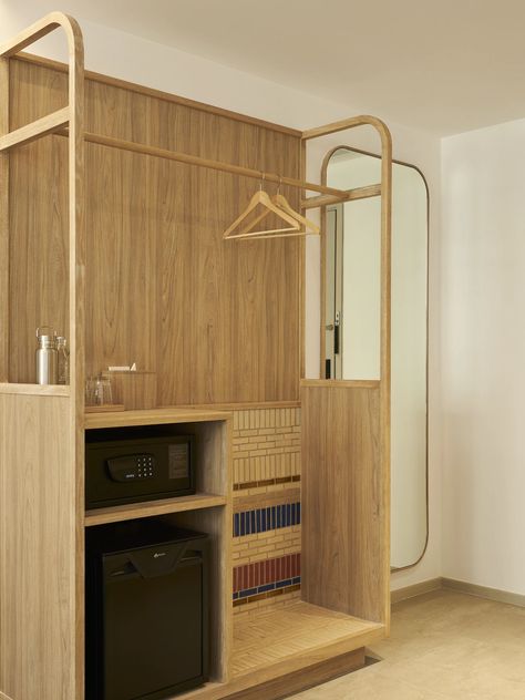 Hotel Closet, Bangkok Chinatown, Hotel Minibar, Chinatown Bangkok, Small Hotel Room, Compact Kitchen Design, Hotel Room Interior, Open Hotel, Furniture Design Sketches