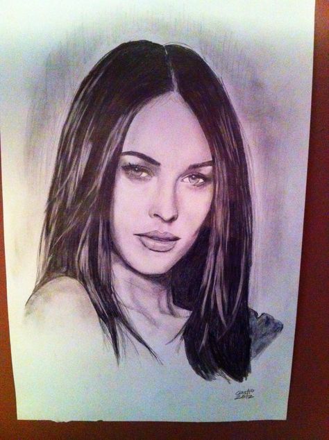 Megan fox sketch Fox Sketch, Fox Drawing, Portrait Sketches, Creative Drawing, Megan Fox, Beautiful Drawings, Book Art Drawings, Cute Art Styles, Realistic Drawings