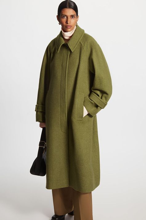 Yarn Spinning, Green Wool Coat, Herringbone Coat, Tailored Coat, Coat Pocket, Green Coat, Wool Blend Coat, Coat Outfits, Knitwear Men