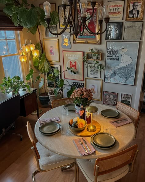 Transitioning right into fall with some of the nicest decor from @westelm ☺️ Bryant Side Table, Cool Walnut Astor Curtain, Clay Gemma Quilt + Sham, Light Terracotta Azalea Rug, Sand Wickham Metal Table Lamp, Antique Brass Kanto Stoneware, Green Gaia Serve Board, Natural Marcus Samuelsson LED Table Lamp, Antique Brass #interiorstyling #fallvibes #homedecor Decorated Kitchen, Walkway Table Decor, Green Dining Room Aesthetic, Indie Dining Room, Home Decor Earthy, Thrifted Dining Table, Autumn Dining Room, Cozy Dinner Table, Lamp Dining Table