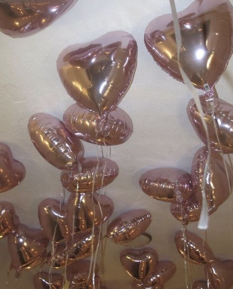 21st Astethic, Fourteen Aesthetic, 14th Birthday Aesthetic, 15th Birthday Aesthetic, Birthday Astethic, Sweet Sixteen Aesthetic, Pink Heart Balloons, Aria Vitiello, 17. Geburtstag