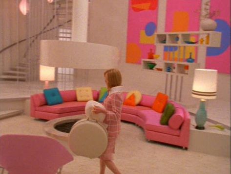 Down With Love Apartment, 80 Living Room, Japanese Interior Design Colorful, 80’s House Exterior, 60s Futurism Interior, Retro Bedroom Design, Retro Futurism Room, Down With Love Movie, 60s Room Aesthetic