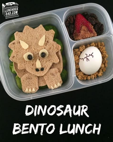 Dinosaur Triceratops Lunch for your kids. See the recipe on my blog! Great if you are looking forward to the new Jurassic Park Jurassic World movie! Fun Kid Lunch, Dinosaur Food, Food Art For Kids, Toddler Lunches, Packed Lunches, Fun Lunch, School Food, Fun Kids Food, Bento Lunch