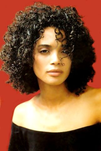 African Americans Passing for White | actress lisa bonet could be classified as a yellow bone Medium Natural Hair Styles, Virtual Hairstyles, Cabello Afro Natural, Hair Colorful, The Cosby Show, Lisa Bonet, Jewish Women, Afro Hair, Curly Girl