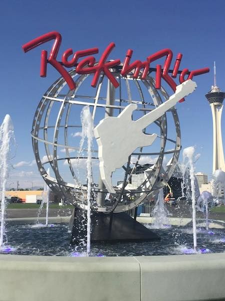 Rock in River -- first in the U.S. featured in Las Vegas 2015. The Billboard Music Awards were held locally as well. Rio Aesthetic, Inspo Tattoo, Visit Las Vegas, Las Vegas City, Rock In Rio, Billboard Music, Lenny Kravitz, Billboard Music Awards, Play Hard