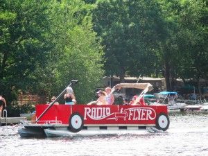 Pontoon Decorating Ideas, Pontoon Boat Decorating Ideas, Boat Decorating Ideas, Boat Decorating Ideas Party, Boat Parade Ideas, Christmas Boat Parade, Golf Cart Decorations, Pontoon Party, Homecoming Floats