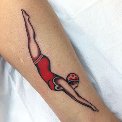 Diving Girl Tattoo, Traditional Tattoo Girls, Tattoo Cobra, Pinup Tattoo, Dove Tattoos, American Traditional Tattoo Ideas, Traditional Tattoo Ideas, Traditional Tattoo Sleeve, American Tattoos