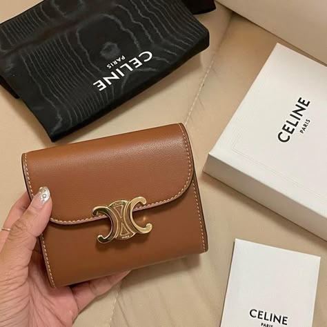 Celine Bag Aesthetic, Celine Purse, Me Bag, 2023 Wishlist, Fall Ootd, My Style Bags, Dream Bag, Luxury Bags Collection, Loewe Bag