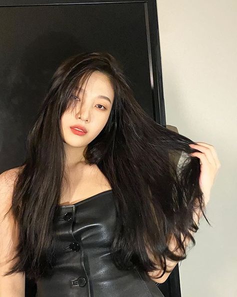 Joy Red Velvet Long Hair, Soft Grunge Hair, Joy Instagram, Joy Rv, Joy Red Velvet, Soo Young, Black Grunge, My Joy, Red Velvet Joy