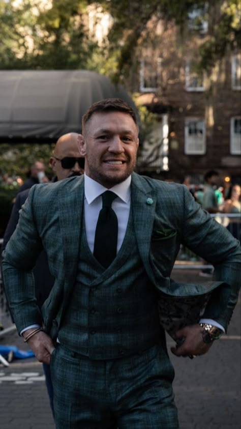 Connor Mc Gregor, Conor Mcgregor Suit, Secondary Skin, Mcgregor Suits, Conor Mcgregor Style, Mens Outfits Dressy, Mc Gregor, Connor Mcgregor, Green Wedding Suit