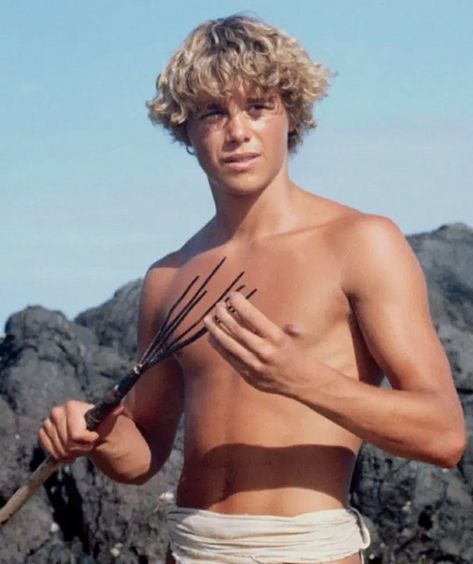 Christopher Atkins Blue Lagoon, Surfer Boy Aesthetic, Blue Lagoon Movie, Christopher Atkins, Surfer Guys, Surfer Boys, Movies For Boys, Surfer Boy, Boy Celebrities