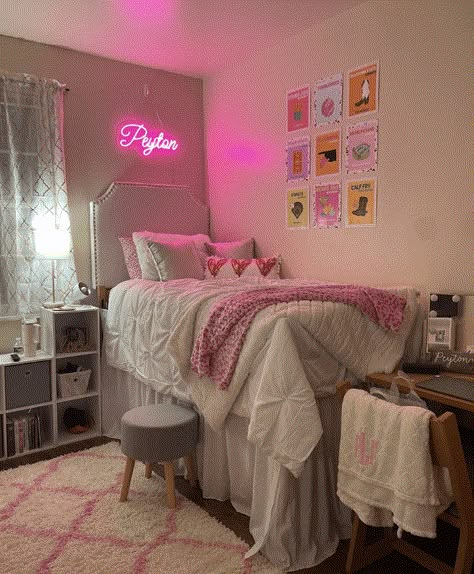 pink dorm bed  ideas pink dorm bed  aesthetic pink dorm bed  decor pink dorm bed room aesthetic pink dorm room ideas two beds pink floral bedding dorm pink college dorm bed Cute Dorm Rooms Pink, Dorm Asethic, Cute Dorm Rooms For Two, Dorm Bed Ideas, College Dorm Bedding Ideas, Dorm Rooms Aesthetic, Lofted Bed Dorm Room Ideas, Dorm Room Ideas Pink, Usc Dorm