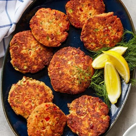 Easy Whole30 Tuna Cakes – Paleo | PrimalGourmet Paleo Tuna Cakes, Paleo Tuna, Salmon Croquettes, Tuna Cakes, Horseradish Sauce, Salmon Cakes, Salmon Patties, Tuna Recipes, Primal Paleo