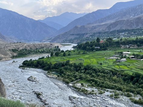 🌄 Welcome to Chitral Valley! Nestled in the Hindu Kush mountains, Chitral offers breathtaking landscapes and rich cultural heritage. #ChitralValley #ExplorePakistan Chitral Valley, Hindu Kush Mountains, Hindu Kush, Khyber Pakhtunkhwa, Connect With Nature, Family Tour, The Hindu, Breathtaking Landscapes, Hidden Gem