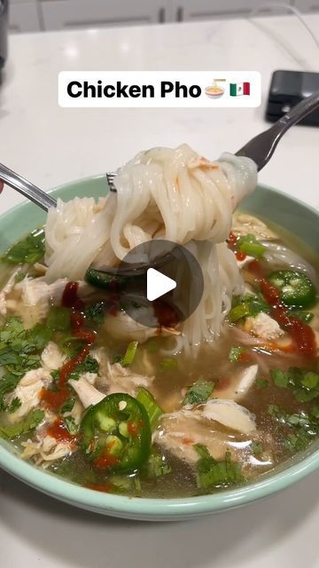 Cooking Spanglish on Instagram: "🚨Save this video for the easiest Pho Recipe!🔥  🚀Follow for more  👉🏻Subscribe for full recipes link in bio🔗  #pho #chickenpho #noodlesoup #souprecipe #caldo" Vegetarian Pho Soup Recipe Easy, Pho Soup Recipe Easy Chicken, Pho Bowl Recipes, Pho Soup Recipe Vegetarian, Pho Soup Recipe Chicken, Pho Recipe Authentic, Pho Noodles Recipe, Pho Soup Recipe Easy, Pho Ingredients