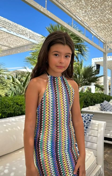 Fair Outfits, Fashion Top Outfits, Stylish Girl, Kylie Jenner, Teen Fashion, Kids Dress, Kids Fashion, Girl Fashion, Cute Outfits