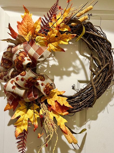 Fall Vine Wreath Ideas, Fall Grapevine Wreath Ideas Diy, Simple Fall Wreaths For Front Door, Fall Grapevine Wreath Ideas, Grapevine Wreath Ideas, Primitive Fall Decor, Elegant Fall Wreaths, Fall Grapevine Wreath, Farmhouse Fall Wreath