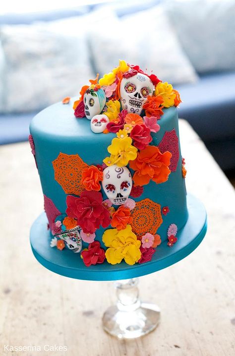 Sugar Skull Birthday, Cakes For Teenagers, Sugar Skull Cakes, Day Of The Dead Cake, Disney Wedding Cake, Skull Cake, Gateaux Cake, Big Cakes, Día De Muertos