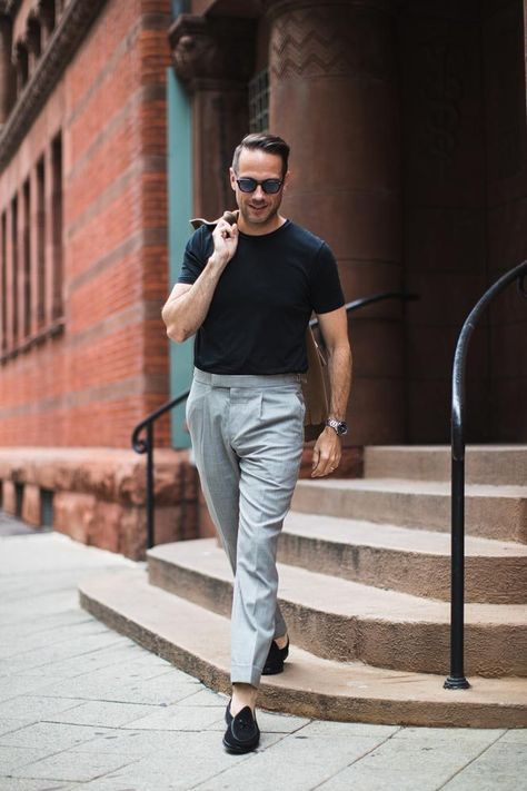 Pulling Off A T-Shirt With Dress Pants: Its Possible Ankle Pants Outfit, Grey Pants Outfit, Slacks Outfit, Grey Pants Men, Shirt And Dress, Dress Pants Outfits, Mens Slacks, Pants Outfit Men, Mens Casual Outfits Summer